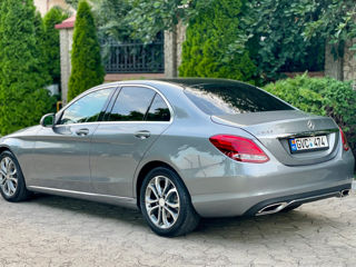 Mercedes C-Class foto 4