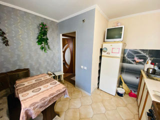 Apartament cu 3 camere, 56 m², Râșcani, Chișinău foto 2
