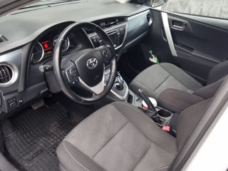 Toyota Auris foto 8