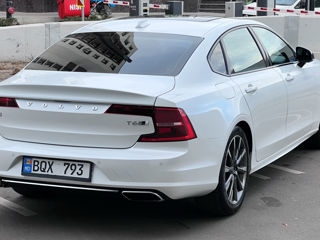 Volvo S90 foto 2