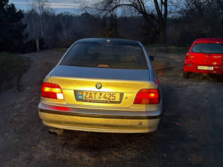 BMW 5 Series foto 5