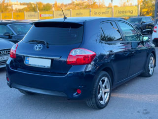 Toyota Auris foto 4