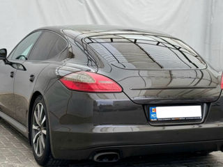 Porsche Panamera foto 2