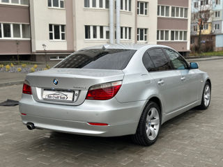 BMW 5 Series foto 10