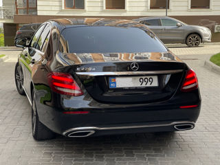 Mercedes E-Class foto 2