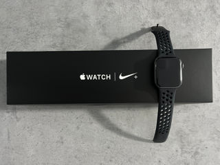 Продаю Apple Watch Series 4 44mm