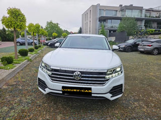 Volkswagen Touareg foto 2