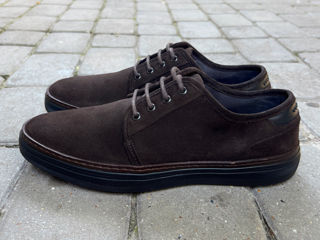 Hugo Boss Suede Derby. Размер 43. ( 29 см. по стельке)Оригинал. В идеальном состоянии. foto 1