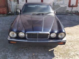 Jaguar XJ foto 2