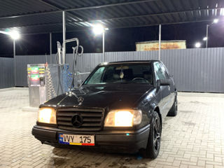 Mercedes E-Class foto 10