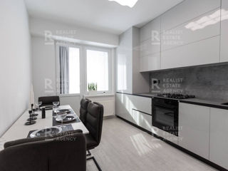 Apartament cu 2 camere, 75 m², Centru, Chișinău foto 2