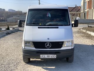 Mercedes Sprinter foto 2