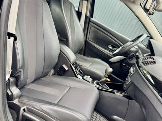 Renault Megane фото 7