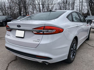 Ford Fusion foto 4