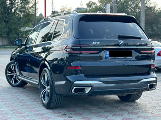 BMW X7 foto 3