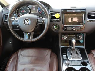 Volkswagen Touareg foto 7