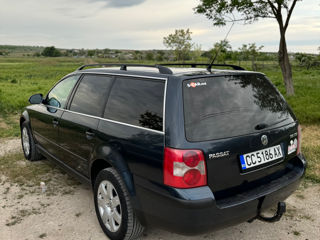 Volkswagen Passat foto 3