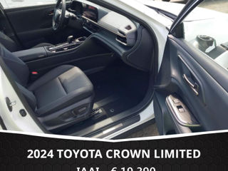 Toyota Crown foto 6