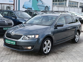 Skoda Octavia foto 2