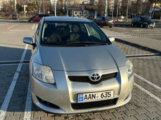 Toyota Auris foto 1