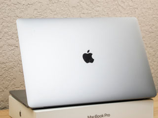 Apple MacBook Pro 16 Late 2019/ Core I7 9750H/ 16Gb Ram/ Radeon 5300M/ 500Gb SSD/ 16" Retina! foto 9