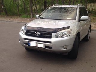 Toyota Rav 4 foto 2