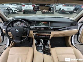 BMW 5 Series foto 7