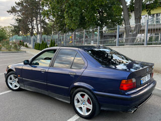 BMW 3 Series foto 5