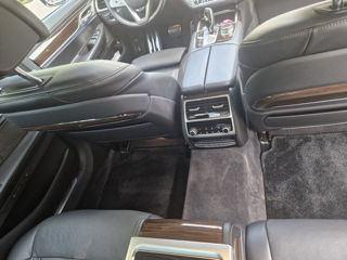 BMW 7 Series foto 6