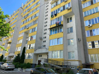Apartament cu 3 camere, 98 m², Buiucani, Chișinău