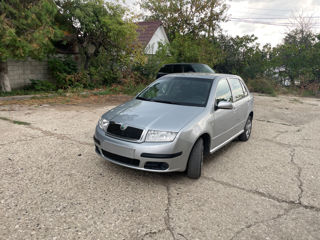 Skoda Fabia foto 1