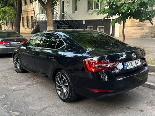 Skoda Superb foto 4