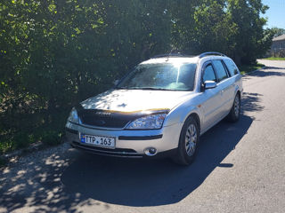 Ford Mondeo foto 2