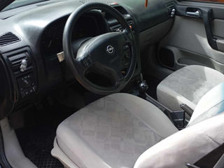 Opel Astra foto 1