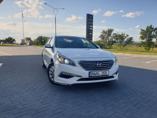 Hyundai Sonata foto 2