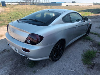 Hyundai Coupe foto 2