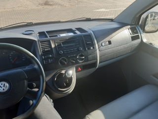 Volkswagen Caravelle foto 9