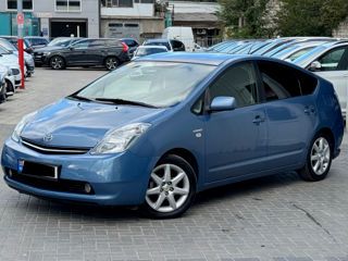 Toyota Prius foto 1