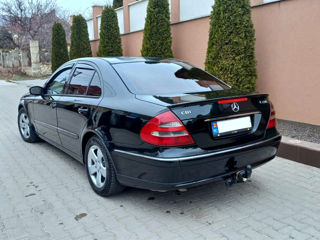 Mercedes E-Class foto 4