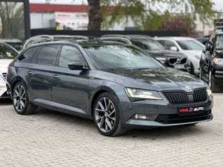 Skoda Superb foto 2