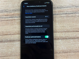 iPhone 11 black foto 2