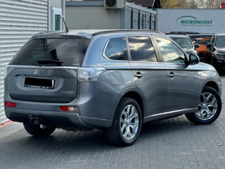 Mitsubishi Outlander foto 5