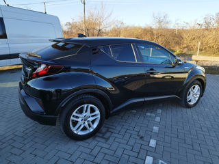 Toyota C-HR foto 3