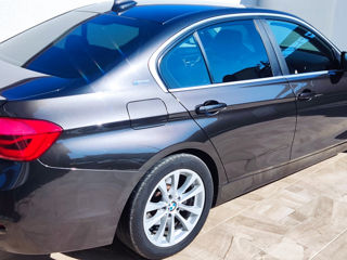 BMW 3 Series foto 4