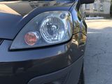 Ford Fiesta 3D foto 10