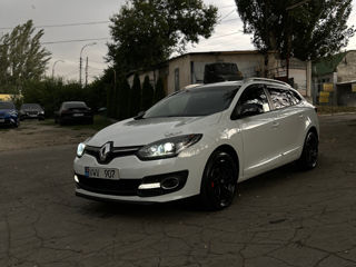 Renault Megane foto 1