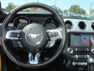 Ford Mustang foto 6