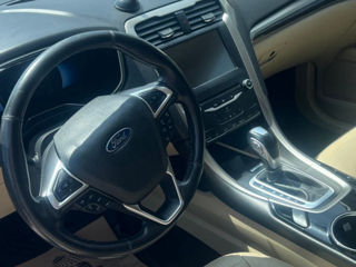 Ford Fusion foto 5