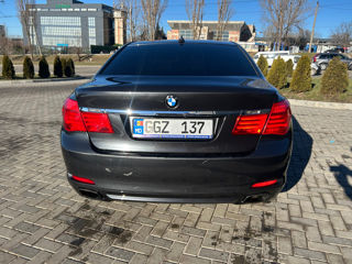 BMW 7 Series foto 4