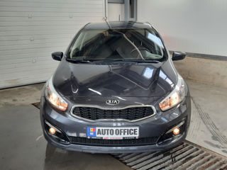 KIA Ceed foto 2
